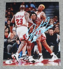 DENNIS RODMAN Bulls Signed
