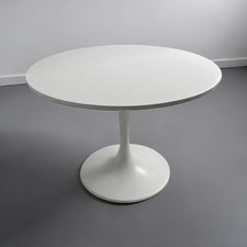 VINTAGE ROUND TULIP TABLE EERO
