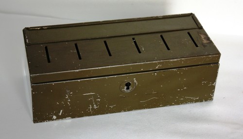 Vintage green metal money - vintage, box