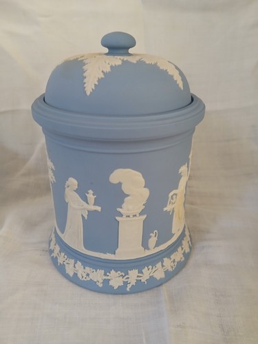 Wedgwood jasper tabacco - tabacco, lidded