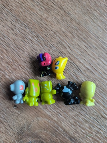 Gogo crazy bones series - bones,