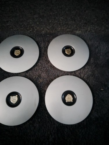 Jaguar alloy wheel centres - alloy,