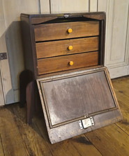 SUPERB ANTIQUE OAK CABINET ON