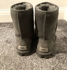 Ugg Classic Short Grey Suede