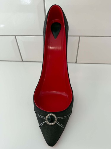 High heel shoe shape - high,