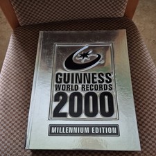 2 Guinness World Records Books
