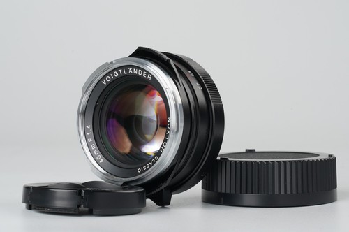 Near mint voigtlander nokton - [near,