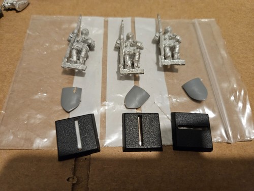 Warhammer bretonnian men at - 3x,