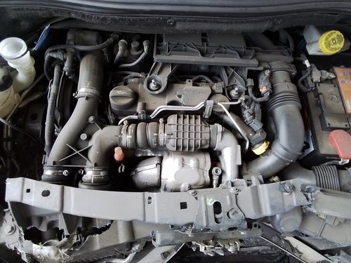 Engine peugeot 208 - engine,