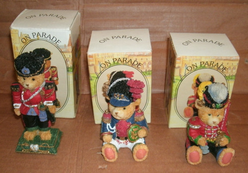 Teddy bears on parade - 3,