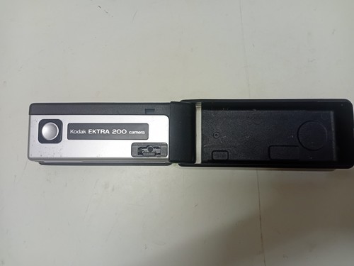 Vintage kodak ektra 200 camera - kodak,