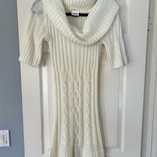 Fredericks hollywood cream - hollywood,