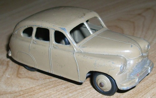 Dinky toys 153 standard - dinky,