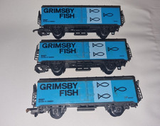 OO Lima 303114 Continental Refrigerator Van GRIMSBY Fish Wagon x 3 unboxed