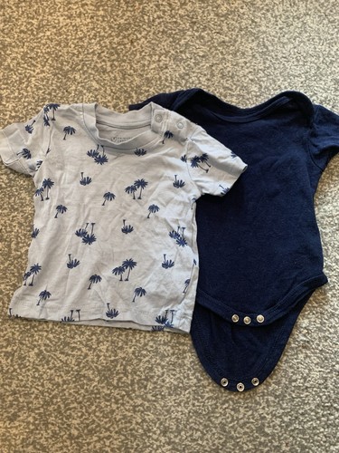 Newborn baby small clothes - small,