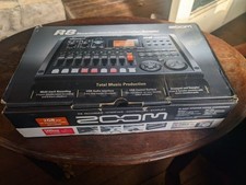 ZOOM R8 Multi-Track Recorder/