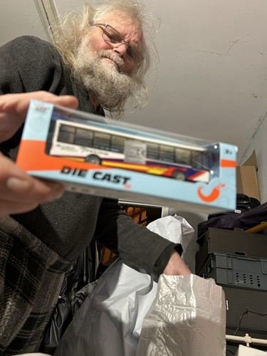 Die cast metal - die, bus/coach
