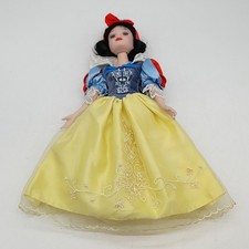 Disney Porcelain Snow White Doll (#H1/03)