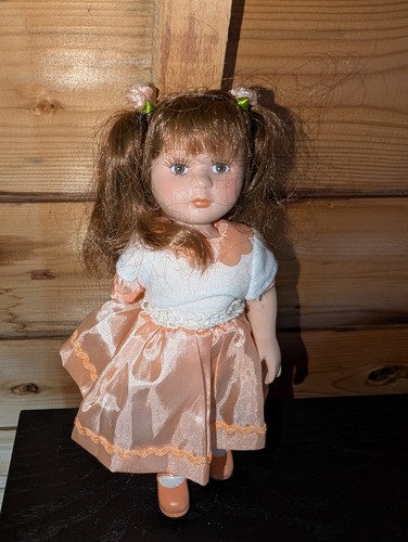 Small haunted doll - haunted, minnie