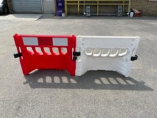 Buddha water filled Barriers Safety Fence 1m Long