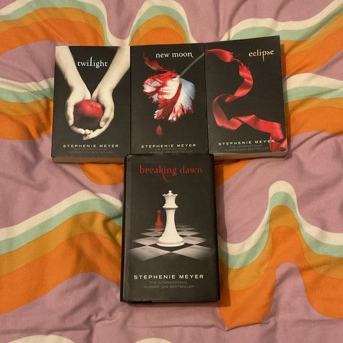 Twilight book collection - twilight,