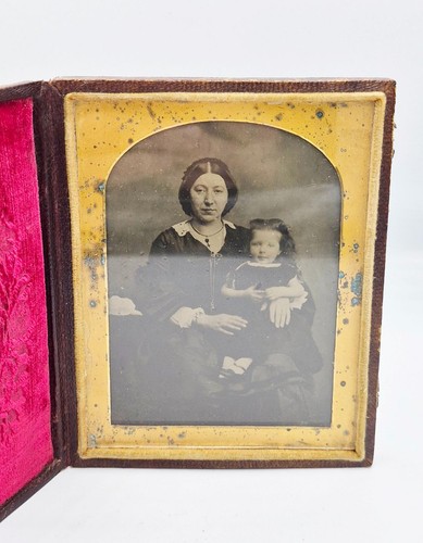 Plate ambrotype photograph - 1/4,