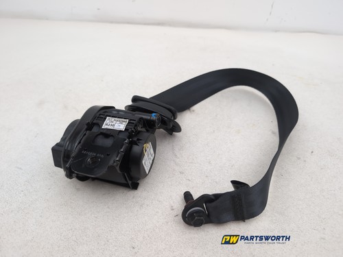 Hyundai i20 seat belt front - gb,