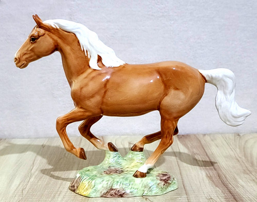 Beswick galloping horse rare - beswick,