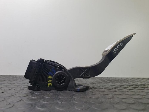 4940068lf1 accelerator pedal - accelerator,
