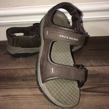 Sketchers, lux, foam sandals