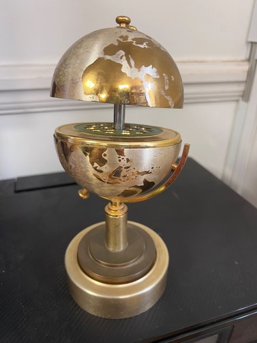 Vintage kitsch globe - vintage,