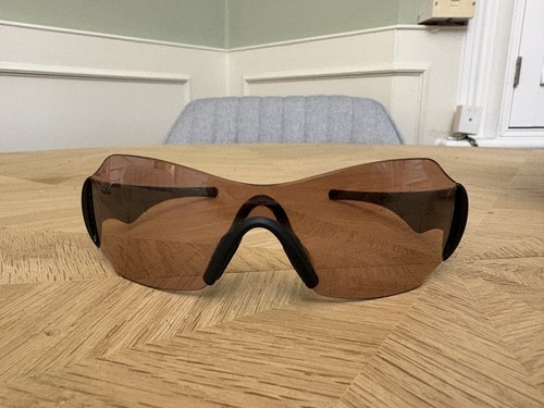 Oakley new zero - zero,