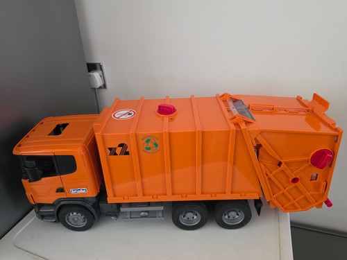 Huge bruder scania - huge,