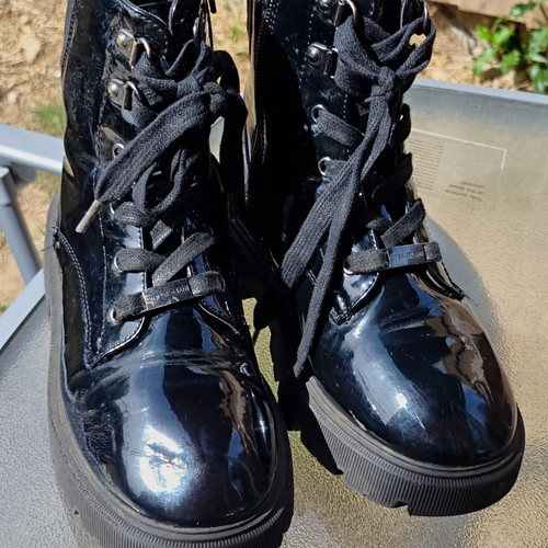 River island black - river,