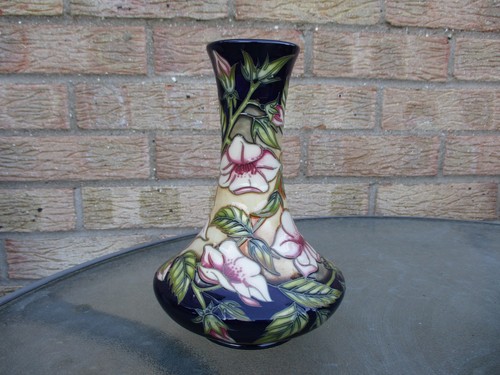 Moorcroft hellebore pattern - ,