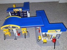 Playmobil Petrol Station And Playmobil Garage