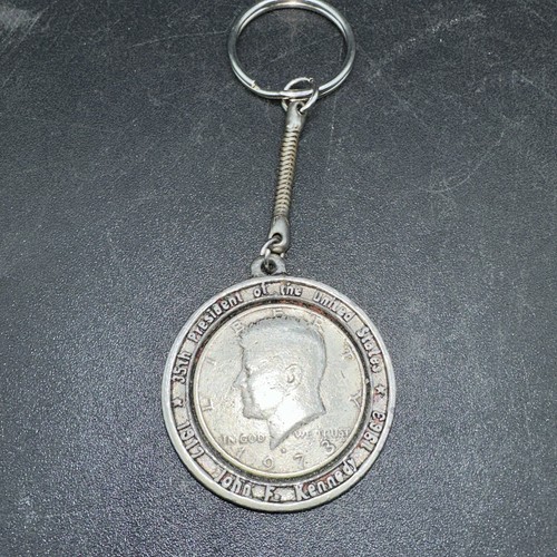 1973 key chain john kennedy - john,