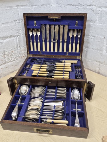 Silver plated cutlery set - silver,