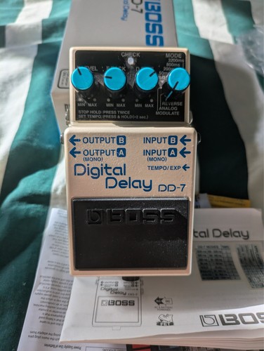 Boss digital delay - dd-7,