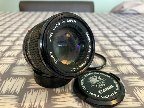 Canon 100mm 8 portrait - 100mm, f2.8