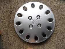 Genuine Vauxhall Wheel Trim Astra Belmont Cavalier 15 inch Silver Good Condition