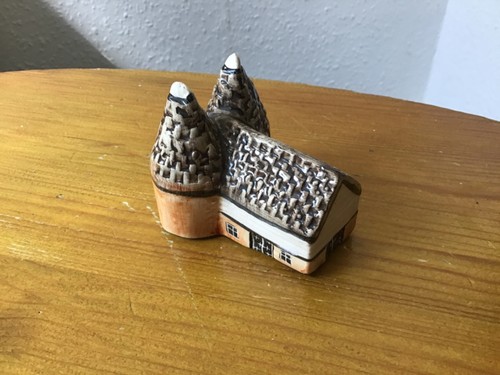 Tey pottery oast - pottery,