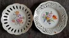 2 x RETICULATED FLORAL DESIGN PLATES