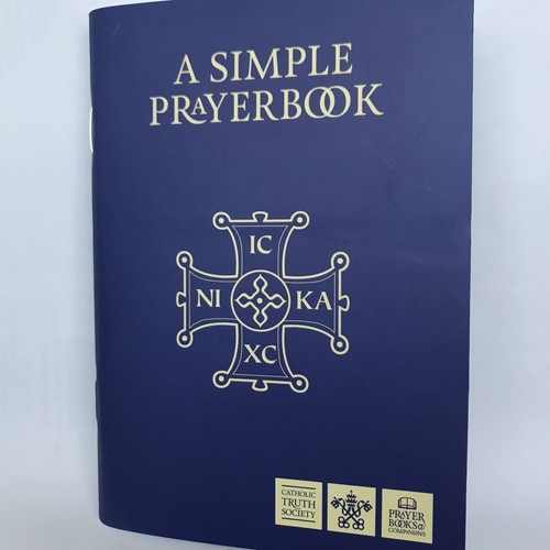 Simple prayer book catholic - book.,
