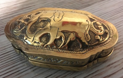 Antique brass snuff - snuff, box