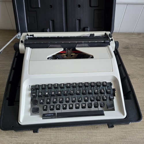 Vintage retro portable - /,