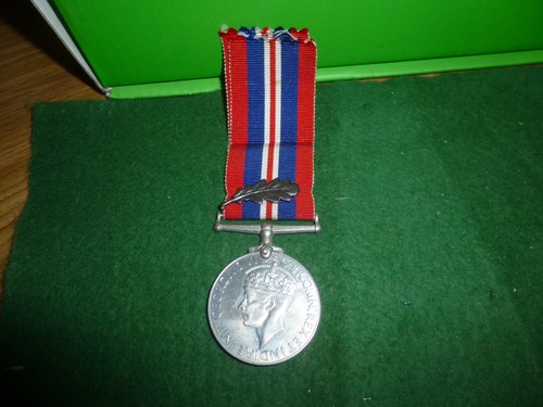 Ww2 original war medal - original, with