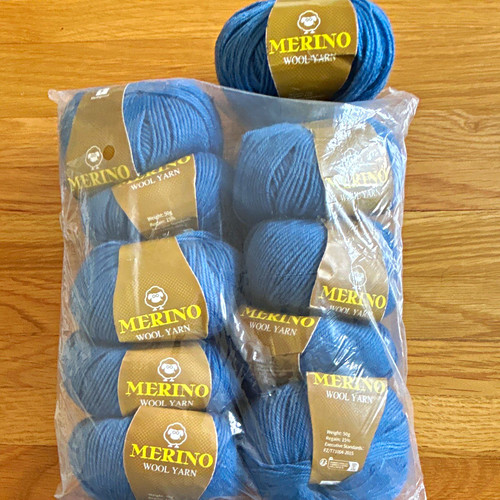 Merino wool yarn balls blue - yarn,
