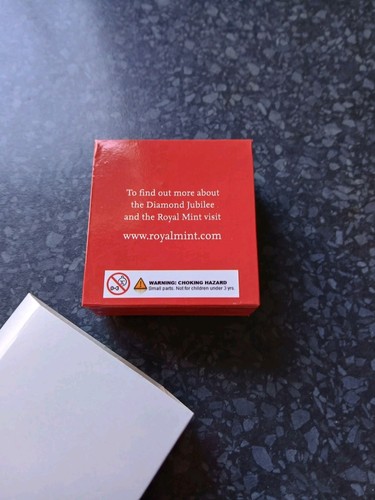 Queen royal mint jubilee - royal,