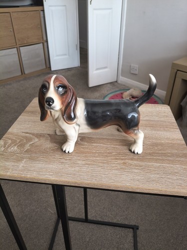 Distinctive coopercraft beagle - distinctive,
